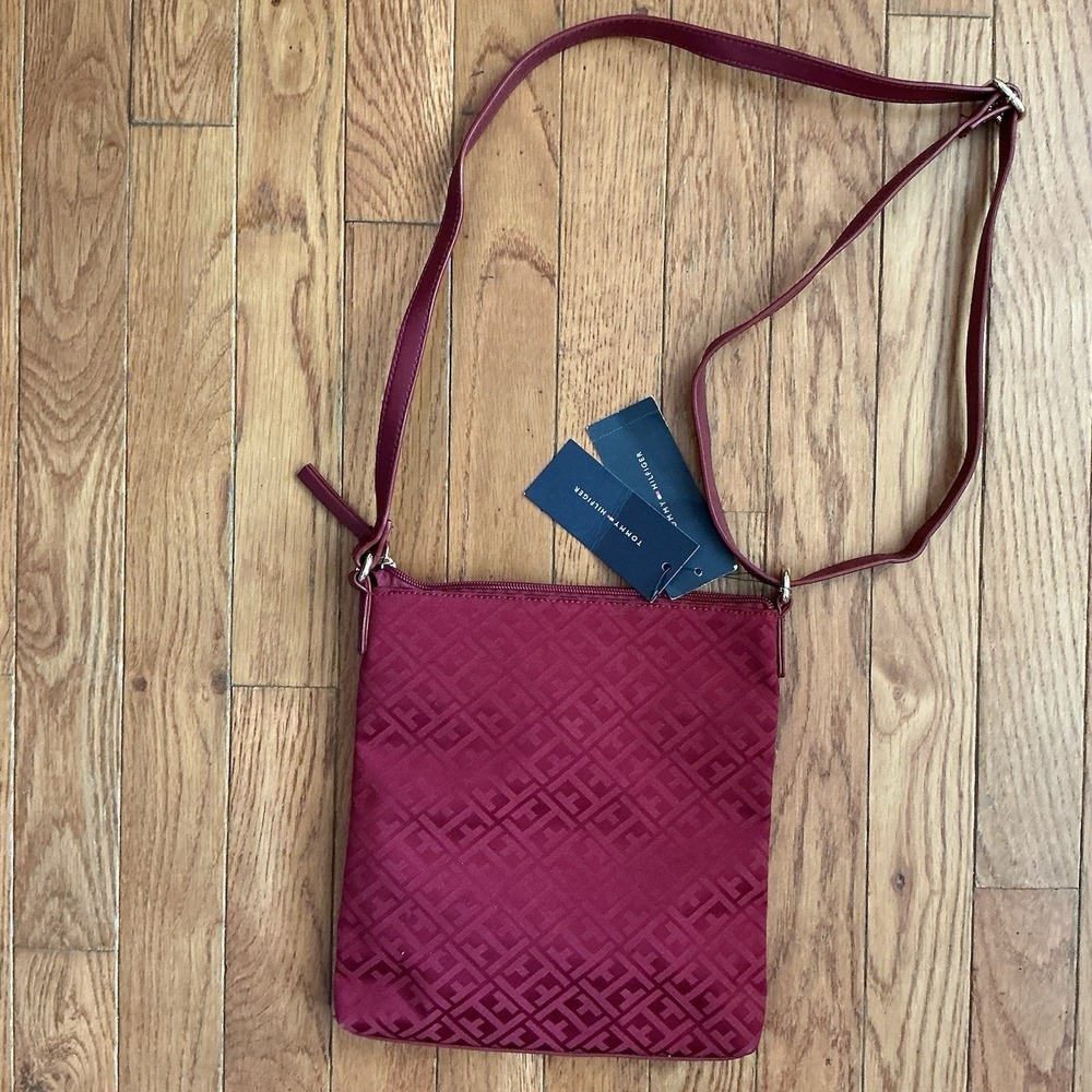 NEW TOMMY HILFIGER CROSSBODY HANDBAG, RED COLOR, MSRP $ 78.00 - Picture 7 of 9